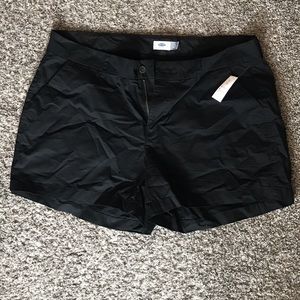 Black Old Navy shorts